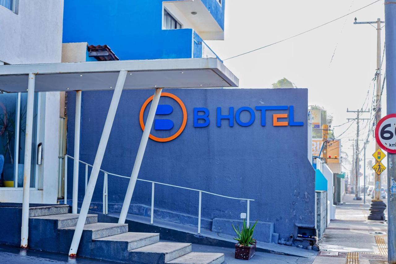 B HOTEL SALVADOR